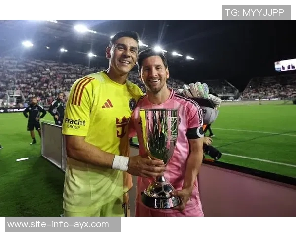 斯科尔斯称赞保利斯塔为英超最佳巴西球员与梅西对位的挑战