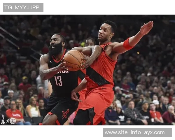 火箭召回表现出色的戴维森明天对阵开拓者或将迎来机会